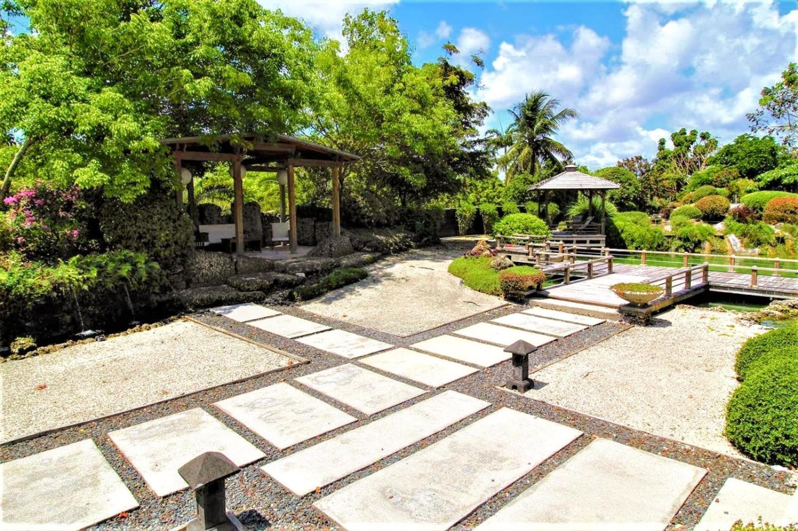 Magical Wonderkoi House In A Japanese Koi Garden Villa Miami Exterior photo